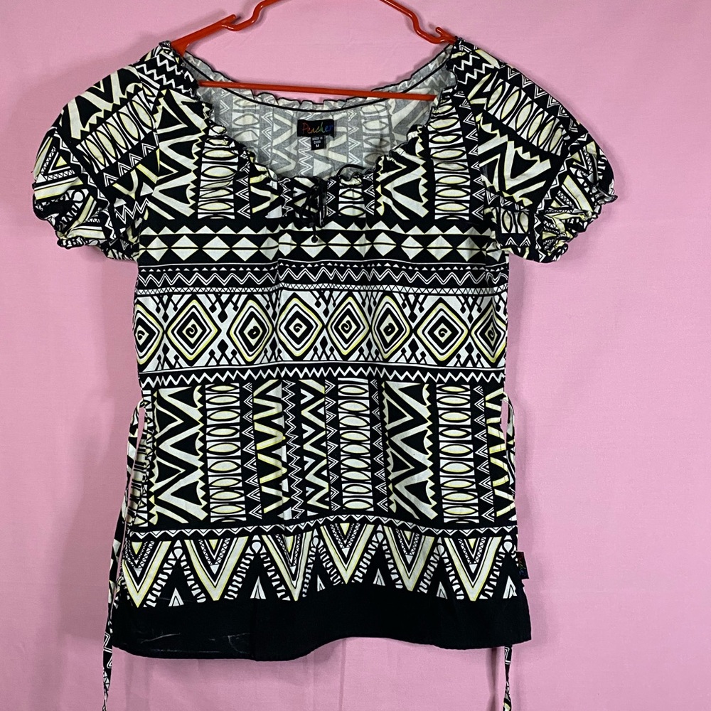 🖤 Patterned Scrub Top 🖤